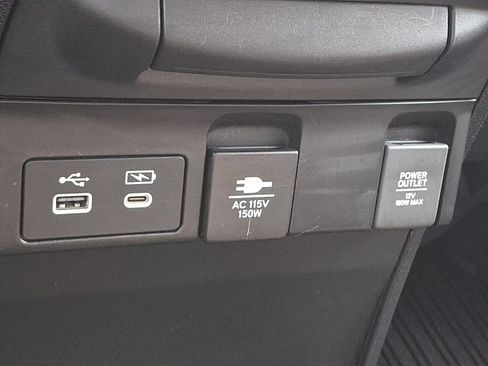 Used 2025 Honda Odyssey Elite image 30