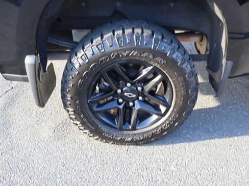 Used 2019 Chevrolet Silverado 1500 LT Trail Boss AWD/4WD image 37