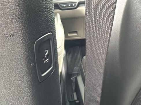 New 2026 Kia Carnival EX FWD image 36