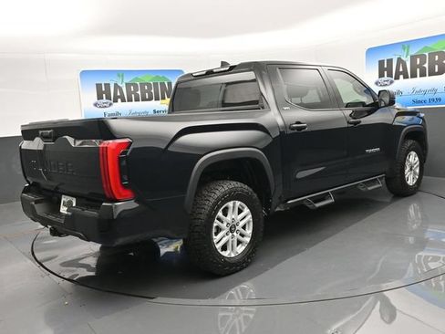 Used 2025 Toyota Tundra SR5 AWD/4WD image 5
