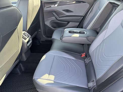 New 2026 Volkswagen Tiguan SE R-Line FWD image 29