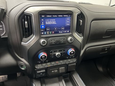 Certified 2022 GMC Sierra 2500 Denali w/ Denali Ultimate Package image 24