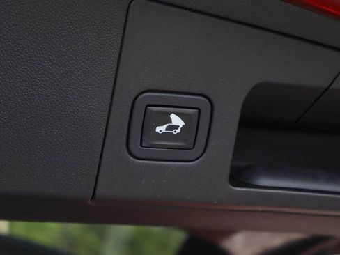 Certified 2018 Cadillac XT5 Luxury image 25