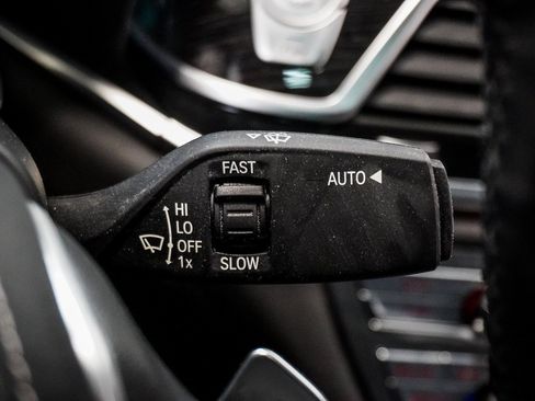 Used 2016 BMW 750i xDrive image 22