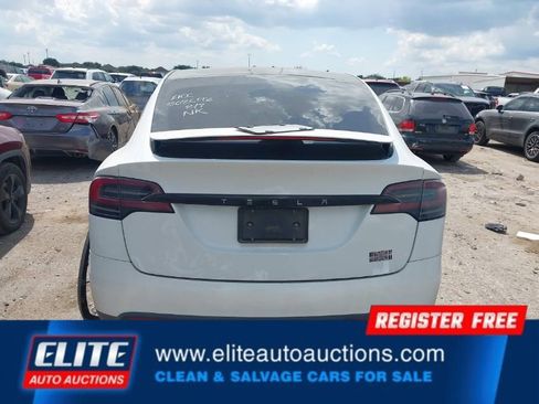Used 2023 Tesla Model X Plaid image 29