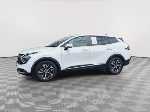 Used 2024 Kia Sportage EX FWD image 5