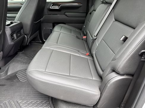 Used 2024 Chevrolet Silverado 1500 LT Trail Boss w/ LT Trail Boss Premium Package AWD/4WD image 21