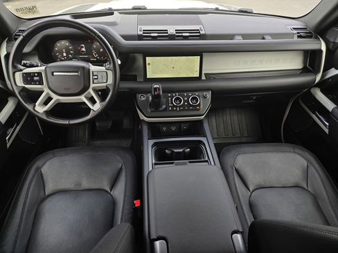 Used 2024 Land Rover Defender 110 X-Dynamic SE AWD/4WD image 17