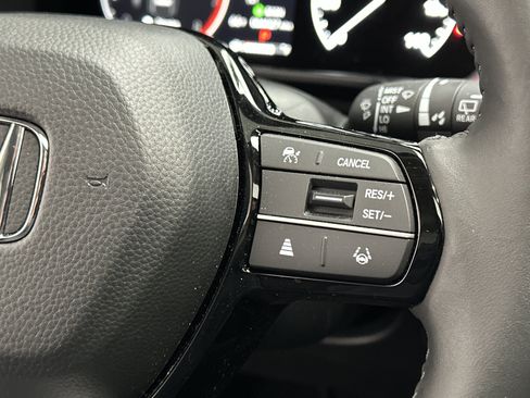 Used 2025 Honda CR-V EX-L image 31