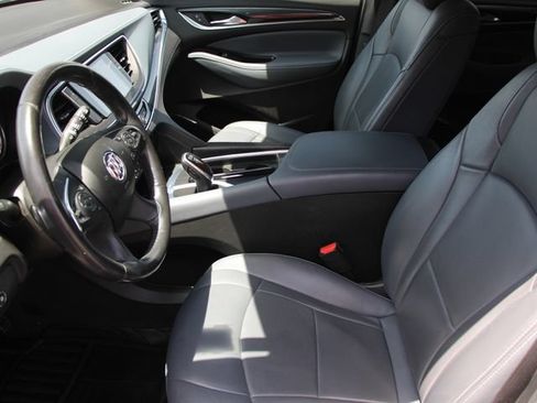 Used 2020 Buick Enclave Essence FWD image 16