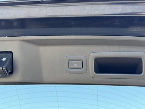 Certified 2025 MAZDA CX-30 AWD 2.5 S w/ Select Sport Pkg image 37