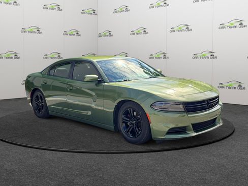 Used 2022 Dodge Charger SXT image 12