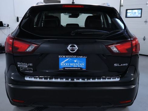 Used 2018 Nissan Rogue Sport SL w/ SL Premium Package AWD/4WD image 6
