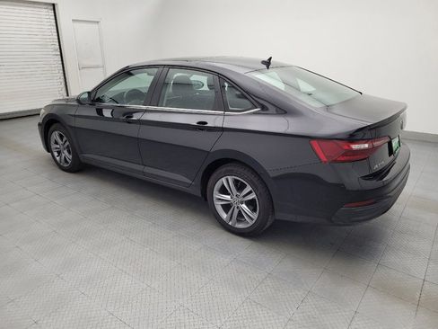 Used 2024 Volkswagen Jetta SE FWD image 3
