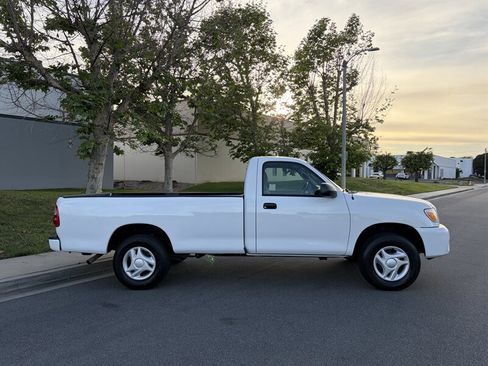 Used 2006 Toyota Tundra 2WD Regular Cab image 2