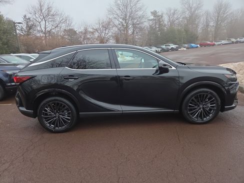 New 2026 Lexus RX 450h AWD image 2