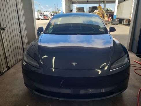Used 2024 Tesla Model 3 Long Range RWD image 2