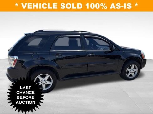 Used 2005 Chevrolet Equinox LT w/ Preferred Equipment Group AWD/4WD image 7