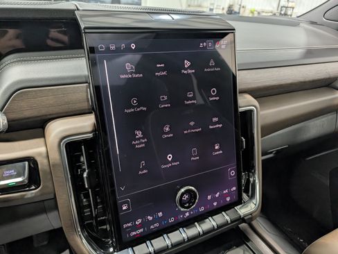 Used 2026 GMC Yukon XL Denali Ultimate w/ LPO, Floor Liner Package AWD/4WD image 27