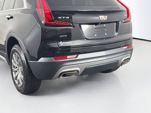 Used 2020 Cadillac XT4 Premium Luxury w/ Cold Weather Package AWD/4WD image 38