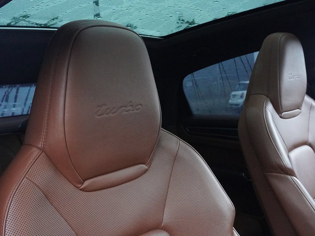 Used 2022 Porsche Cayenne Turbo AWD/4WD image 35