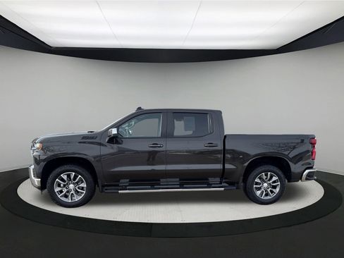 Used 2021 Chevrolet Silverado 1500 LT w/ Z71 Off-Road Package image 4