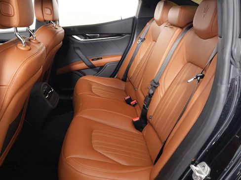 Used 2023 Maserati Ghibli Modena Q4 AWD/4WD image 24