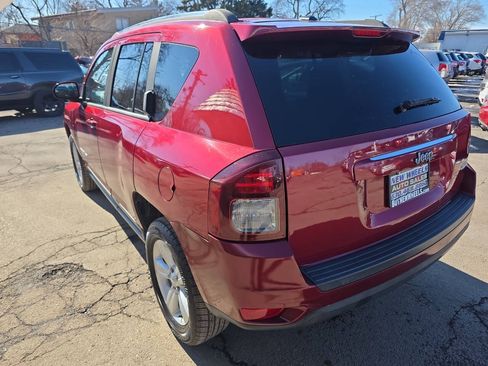 Used 2014 Jeep Compass Latitude FWD image 16