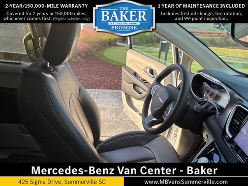 Used 2024 Chrysler Pacifica Touring-L image 41