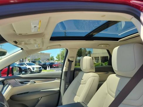 Certified 2024 Cadillac XT5 Premium Luxury w/ Technology Package FWD image 22
