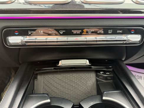 Used 2020 Mercedes-Benz GLE 350 4MATIC w/ 3rd Row Seat Package image 32