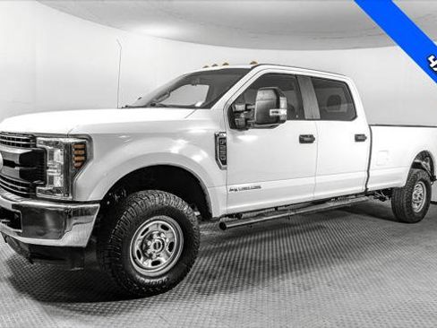 Used 2019 Ford F250 XL w/ Power Equipment Group AWD/4WD image 2