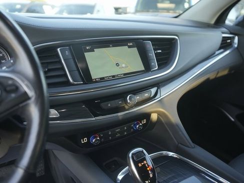 Used 2018 Buick Enclave Premium image 25
