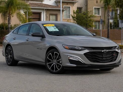 Used 2025 Chevrolet Malibu RS FWD image 28