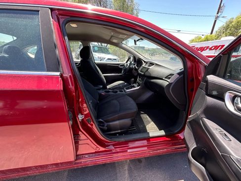 Used 2019 Nissan Sentra SV image 13