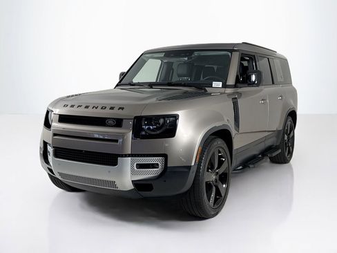 Used 2023 Land Rover Defender 130 SE image 1