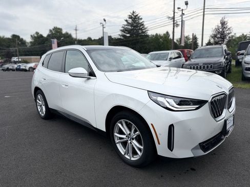 Used 2025 BMW X3 xDrive30i w/ Convenience Package AWD/4WD image 2