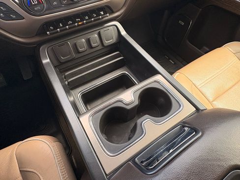 Used 2018 GMC Sierra 3500 Denali image 25