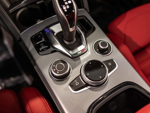 New 2025 Alfa Romeo Stelvio Sprint image 31