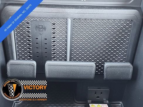 New 2026 RAM 1500 Laramie AWD/4WD image 5
