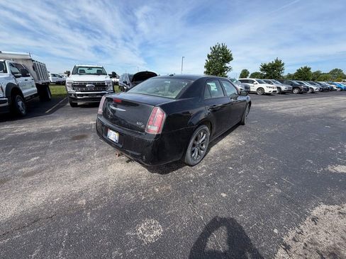 Used 2014 Chrysler 300 S AWD/4WD image 5
