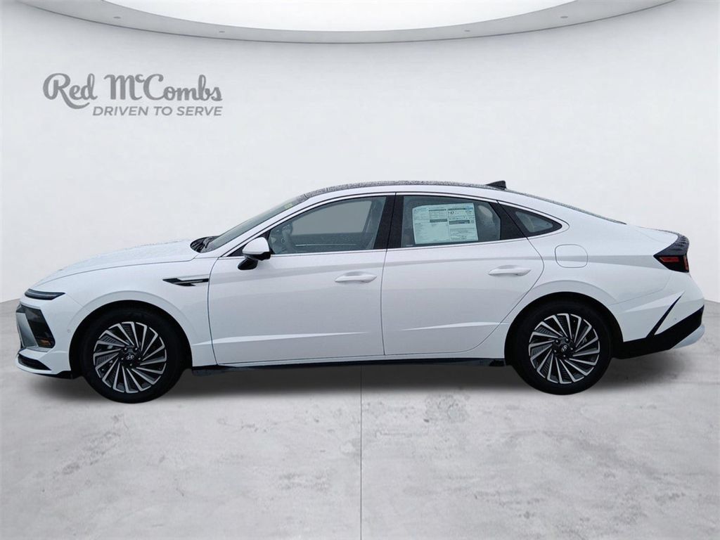 New 2026 Hyundai Sonata SEL FWD image 2