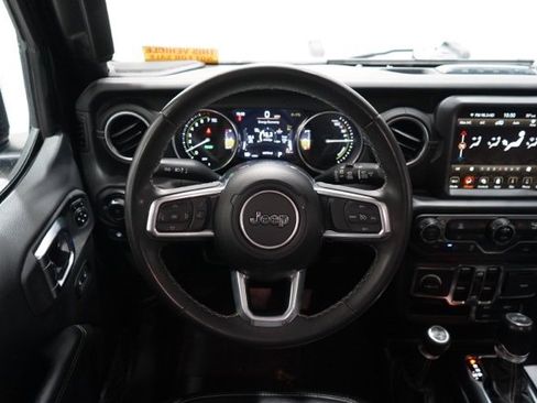 Used 2023 Jeep Wrangler Unlimited Sahara image 10