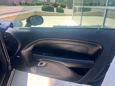Used 2016 Dodge Challenger R/T Scat Pack w/ Leather Interior Group RWD image 13
