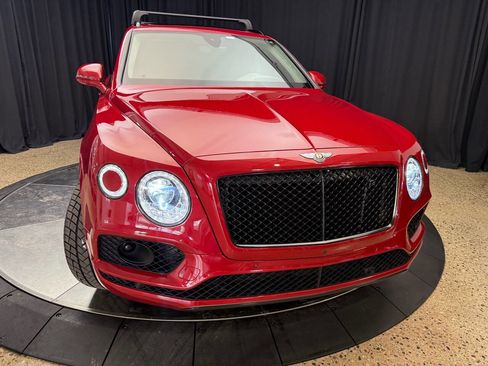 Used 2019 Bentley Bentayga image 10