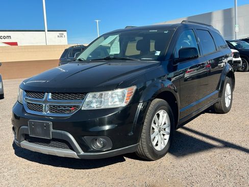 Used 2013 Dodge Journey SXT w/ Flexible Seating Group image 3