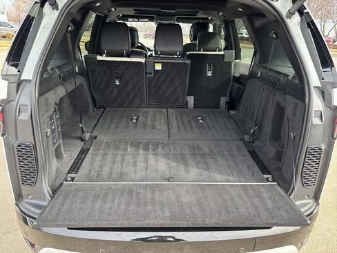 Used 2023 Land Rover Discovery HSE R-Dynamic image 8