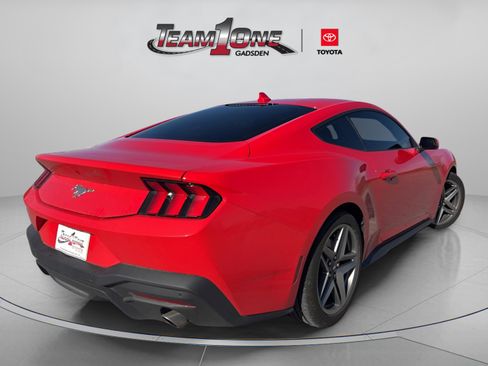 Used 2024 Ford Mustang Coupe image 8
