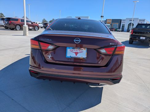 Used 2023 Nissan Altima 2.5 SV image 6