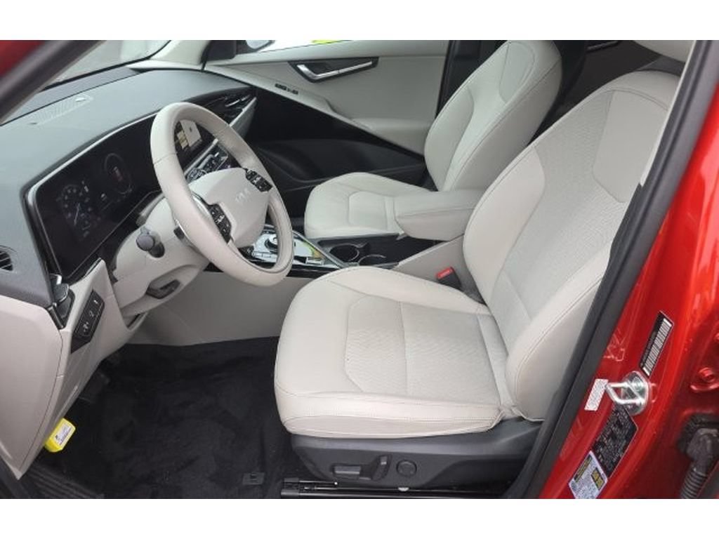 Used 2023 Kia Niro Wind FWD image 5